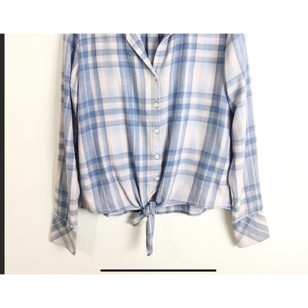 Clothe and Stone long sleeve button down tie waist shirt